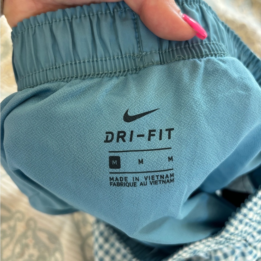 Nike Tempo Shorts - Blue Gingham - Picture 3 of 4